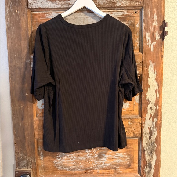 Black Ribbed Women's Top - Picture 2 of 4